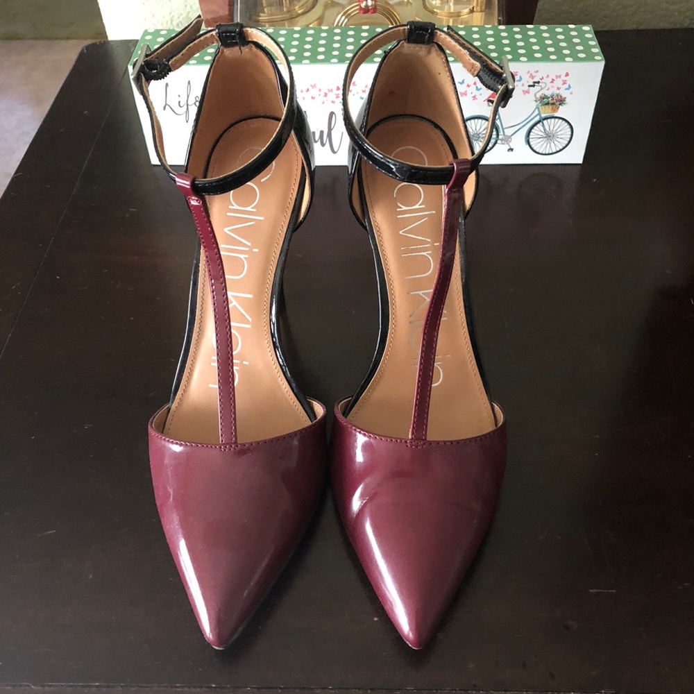 Calvin Klein two-tone T-strap heels - size 6.5
